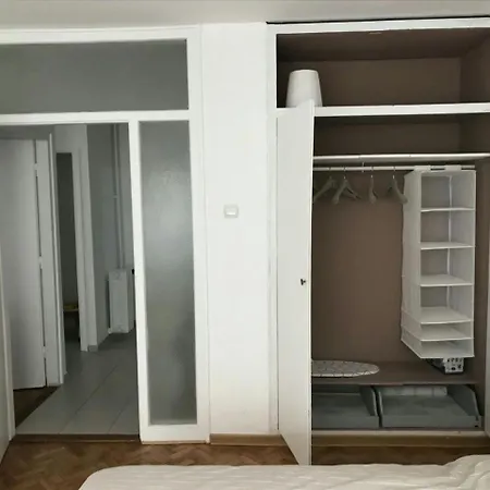 Base Apartment