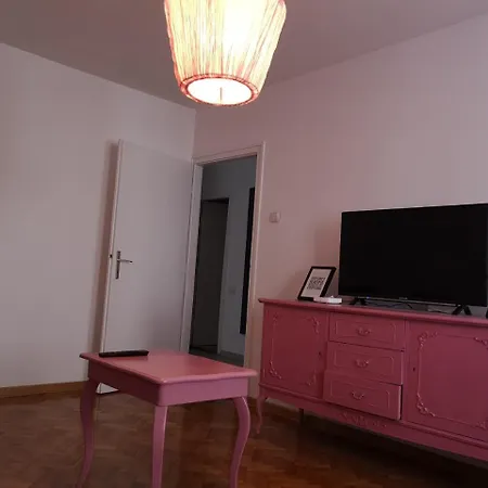 Base * Belgrad
