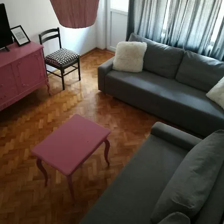 Base Apartment Belgrad